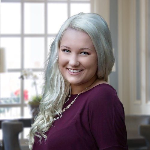 Hannah Lindh, MSW, LSW, therapist at Holistic Consultation's Clintonville, Columbus, Ohio location